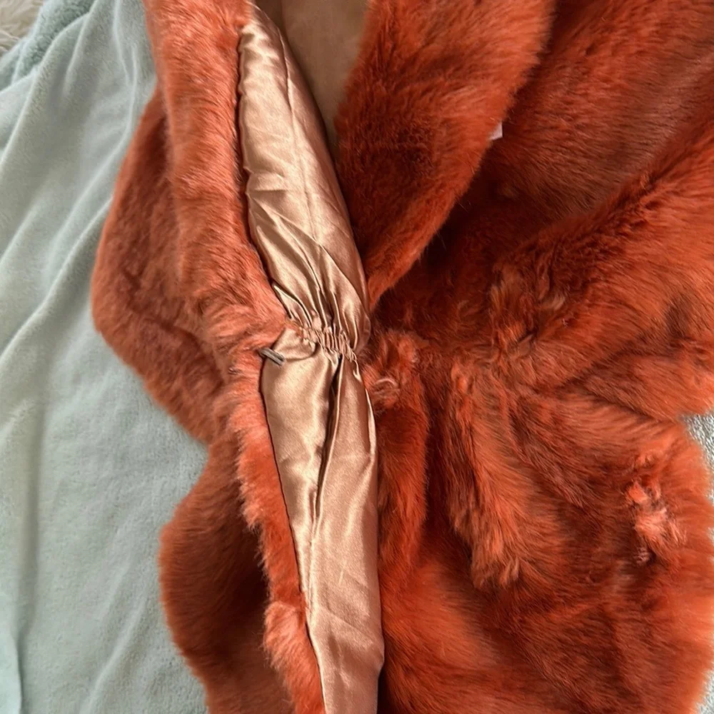NWT La Fiorentina Burnt Orange Scarf Plush Wrap